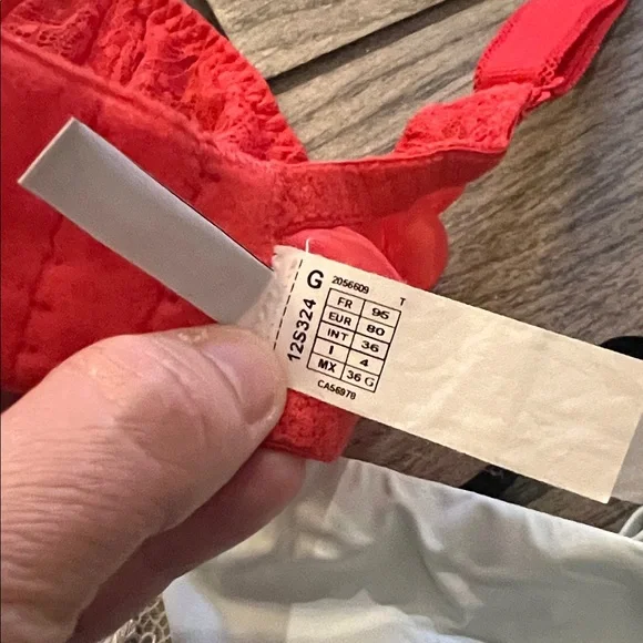 Bra Bundle 36G Red, White, and Black Lace Bras - Picture 6 of 14